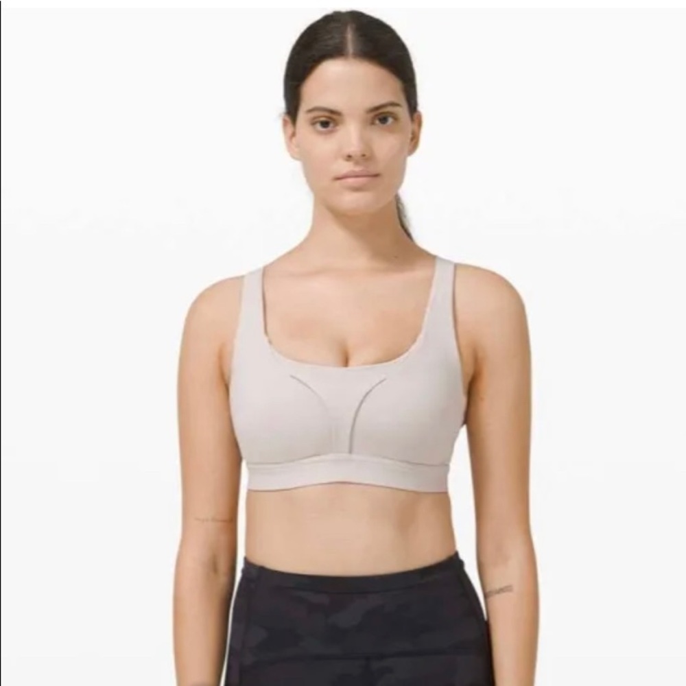 Lululemon Stash It All Sports Bra Size 8 NWT
